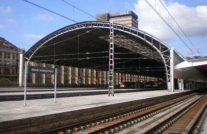Vestíbulo de la estación de Bilbao-Abando