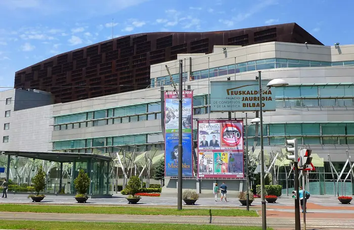 Palacio Euskalduna de Congresos y de la Música en Bilbao
